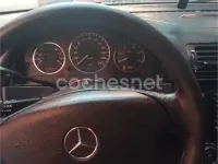 Usado Mercedes ML270 163 CV (119 kW) 2004 Negro SUV