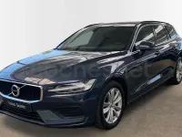 Usado Volvo V60 Momentum 197 CV (144 kW) 2021 Azul Familiar