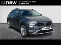 Usado VW T-Roc Life 110 CV (80 kW) 2022 Gris SUV