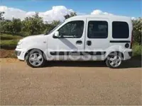 Usado Renault Kangoo Expression 85 CV (62 kW) 2009 Blanco Familiar