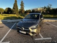 Usado Mercedes B180 122 CV (89 kW) 2019 Gris / plata Utilitario