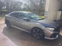 Usado Honda Civic Elegance 129 CV (94 kW) 2018 Gris / plata Berlina