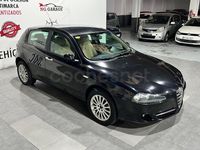 Usado Alfa Romeo 147 Progression 120 CV (88 kW) 2008 Negro Utilitario