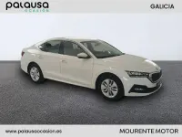 Usado Skoda Octavia Ambition 116 CV (85 kW) 2023 Blanco Berlina