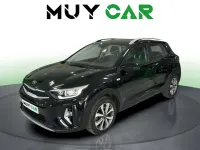 Usado Kia Stonic 101 CV (74 kW) 2021 Negro SUV