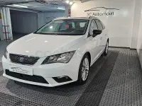 Usado Seat Leon Style 150 CV (110 kW) 2015 Blanco Familiar