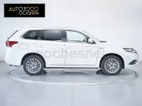 Usado Mitsubishi Outlander P-HEV Motion 224 CV (164 kW) 2019 Blanco SUV