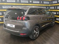 Usado Peugeot 5008 Allure 130 CV (95 kW) 2017 Gris / plata Monovolumen