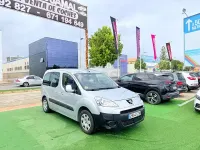 Usado Peugeot Partner Tepee 90 CV (66 kW) 2010 Gris / plata Monovolumen