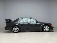 Usado Mercedes 190 109 CV (80 kW) 1993 Negro Berlina