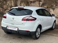 Usado Renault Mégane LIMITED 95 CV (69 kW) 2015 Blanco Berlina