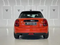 Usado Mini ONE 102 CV (75 kW) 2021 Naranja Utilitario
