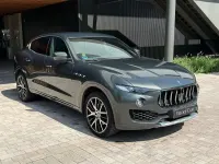 Usado Maserati Levante GranLusso 275 CV (202 kW) 2018 Gris SUV