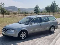 Usado VW Passat Advance 130 CV (95 kW) 2004 Gris / plata Familiar