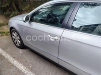 Usado VW Passat Advance 140 CV (102 kW) 2006 Gris / plata Familiar