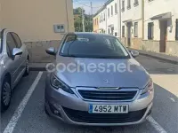 Usado Peugeot 308 Allure 125 CV (91 kW) 2014 Gris / plata Berlina