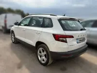 Usado Skoda Karoq Ambition 150 CV (110 kW) 2021 Blanco SUV