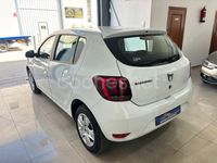 Usado Dacia Sandero Acces 73 CV (53 kW) 2019 Blanco Utilitario