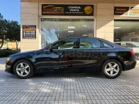 Usado Audi A4 211 CV (155 kW) 2012 Negro Berlina