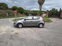 Usado Hyundai i20 85 CV (62 kW) 2013 Marrón Utilitario
