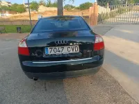 Usado Audi A4 150 CV (110 kW) 2004 Gris / plata Berlina