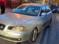 Usado Seat Ibiza Fresh 100 CV (73 kW) 2002 Gris / plata Berlina