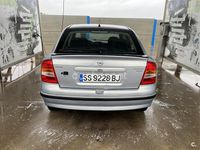 Usado Opel Astra Comfort 100 CV (73 kW) 2000 Gris / plata Berlina