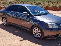 Usado Toyota Avensis Sol 116 CV (85 kW) 2006 Gris / plata Berlina