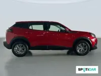 Usado Peugeot 2008 Active 100 CV (73 kW) 2021 Rojo SUV