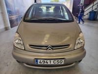 Usado Citroën Xsara Picasso Exclusive 117 CV (86 kW) 2004 Gris / plata Monovolumen