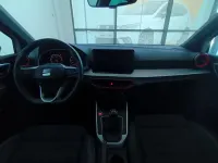 Usado Seat Arona Ecomotive 110 CV (80 kW) 2021 Blanco SUV