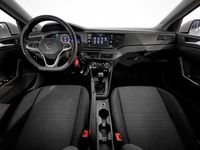 Usado VW Polo Trendline 95 CV (69 kW) 2022 Negro profundo efecto perla Utilitario