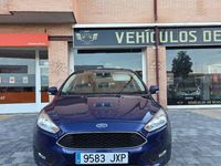 Usado Ford Focus Trend 125 CV (91 kW) 2017 Azul Berlina