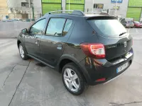 Usado Dacia Sandero Stepway 89 CV (65 kW) 2014 Negro