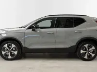 Nuevo Volvo XC40 Plus 197 CV (144 kW) 2025 Gris / plata SUV