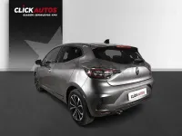 Usado Renault Clio V Techno 90 CV (66 kW) 2024 Gris / plata Berlina
