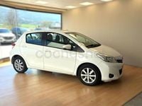 Usado Toyota Yaris Active 69 CV (50 kW) 2014 Blanco Utilitario