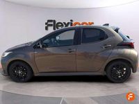 Usado Toyota Yaris Hybrid Plus 116 CV (85 kW) 2022 Verde Utilitario