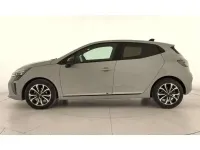 Usado Renault Clio Techno 101 CV (74 kW) 2025 Gris Utilitario