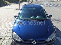 Usado Peugeot 206 75 CV (55 kW) 2004 Azul Berlina