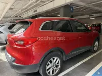 Usado Renault Kadjar Zen 130 CV (95 kW) 2017 Rojo SUV
