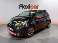 Usado Toyota Aygo x-style 72 CV (52 kW) 2021 Negro Utilitario