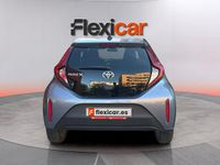 Usado Toyota Aygo X 72 CV (52 kW) 2024 Gris SUV