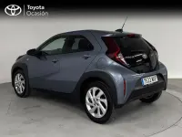 Usado Toyota Aygo X Play 72 CV (52 kW) 2024 Gris celestite SUV