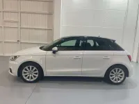 Usado Audi A1 Sportback 90 CV (66 kW) 2016 Blanco Utilitario