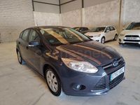 Usado Ford Focus Trend 125 CV (91 kW) 2014 Gris / plata Berlina