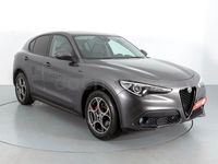 Usado Alfa Romeo Stelvio Sprint 190 CV (139 kW) 2021 Gris / plata SUV