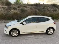 Usado Renault Clio V Intens 140 CV (102 kW) 2021 Blanco Berlina