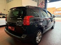 Usado Peugeot 5008 Style 115 CV (84 kW) 2014 Azul Monovolumen