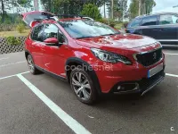 Usado Peugeot 2008 Allure 120 CV (88 kW) 2017 Rojo SUV